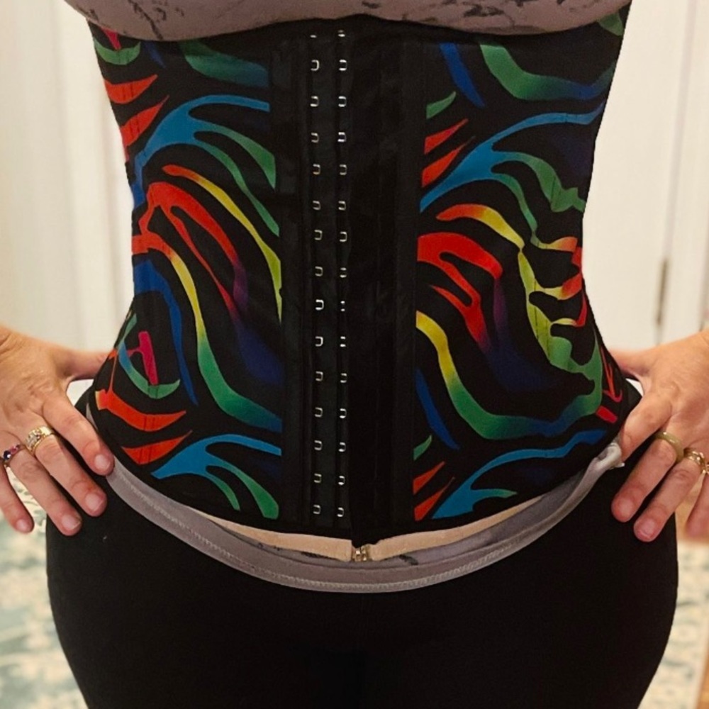 Women’s latex underbust waist training size Small